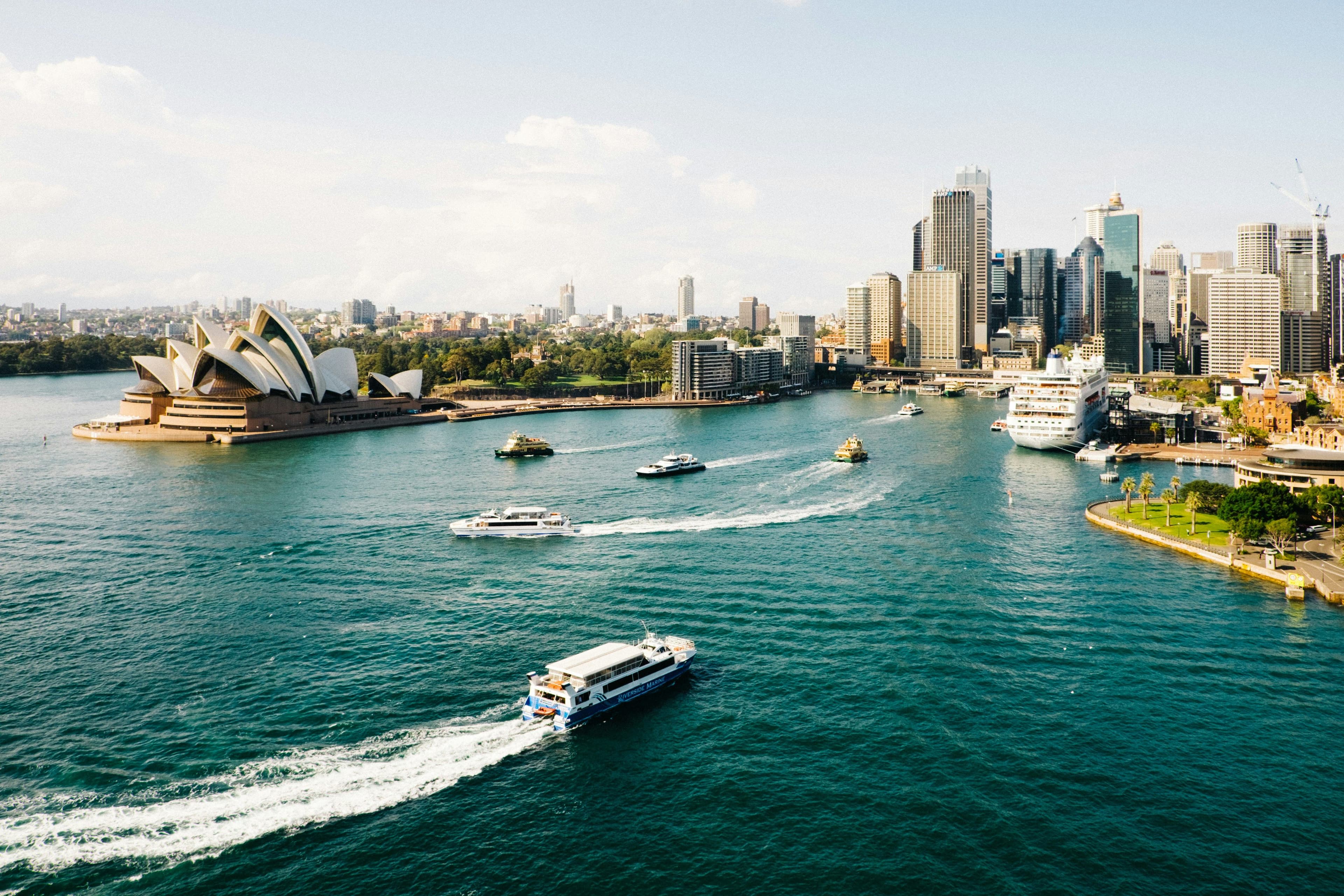 Cross-Border Capital: Why the Best Australian Portfolios Now Look Global